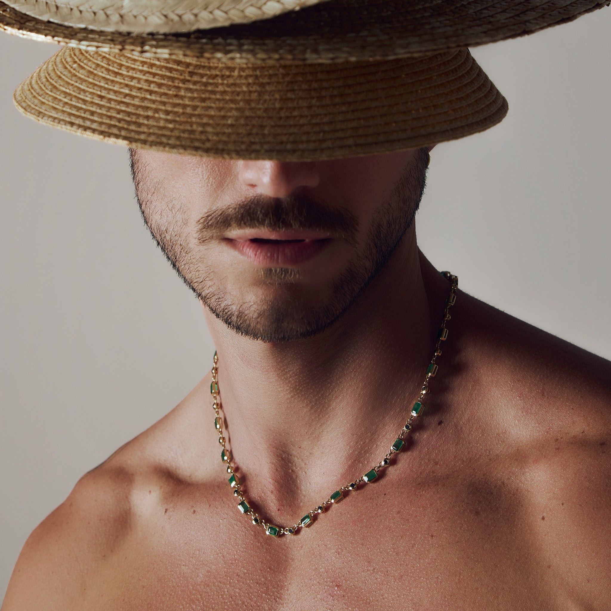 Collar de esmeraldas